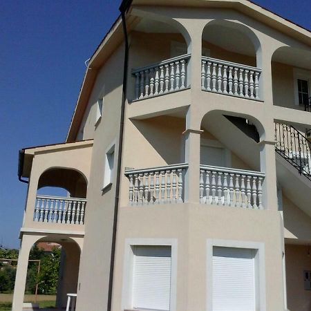 Apartmani Slavko 파자나 외부 사진